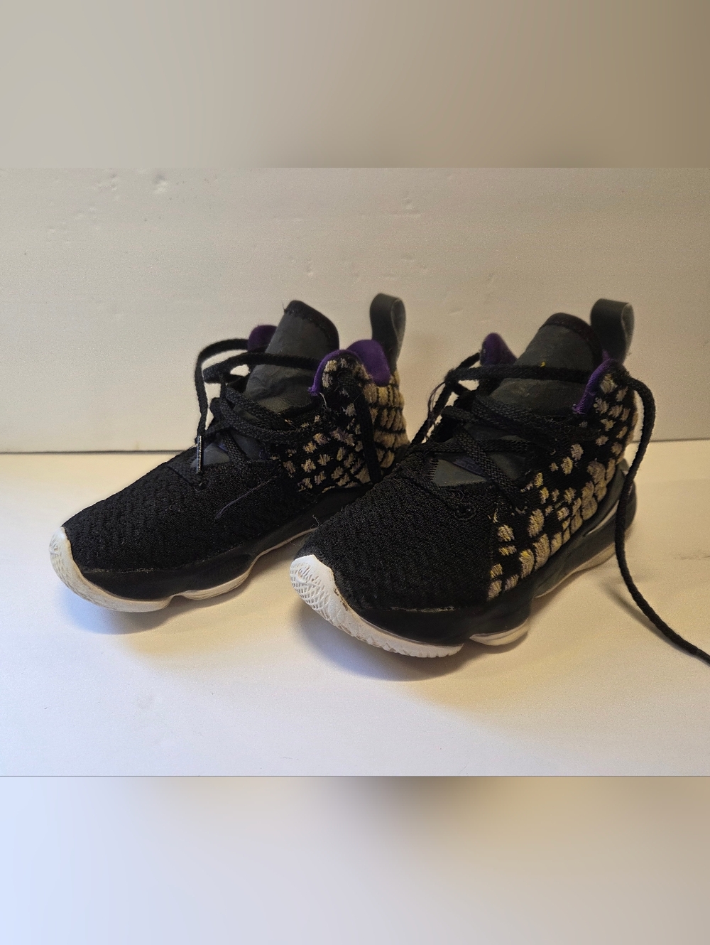 Kids Lebron 17 Nike Sneakers Size Us 11C